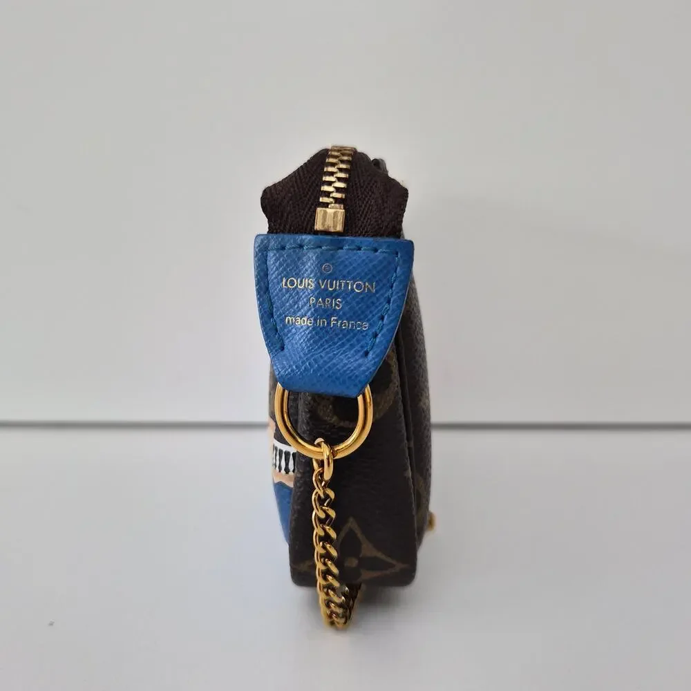 Louis Vuitton 2019 Christmas Vivienne Animation Mini Pochette Accessories